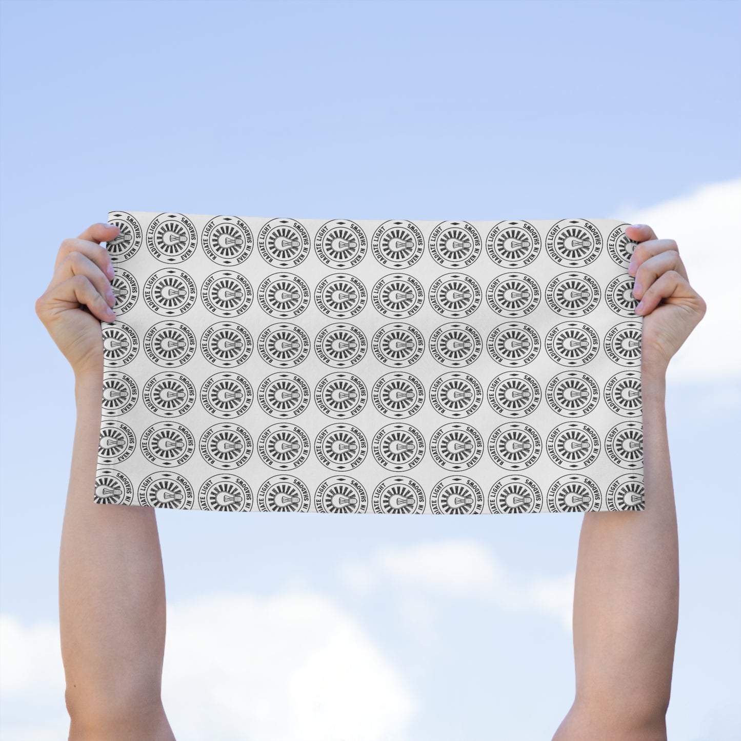 Cheerful Rally Towel with Circle Design | 11x18 Goal-Getter Towel for Sports Events